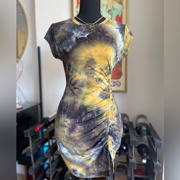 Urban Outfitter Tie-dye Mini Dress size Medium - Picture 5 of 7